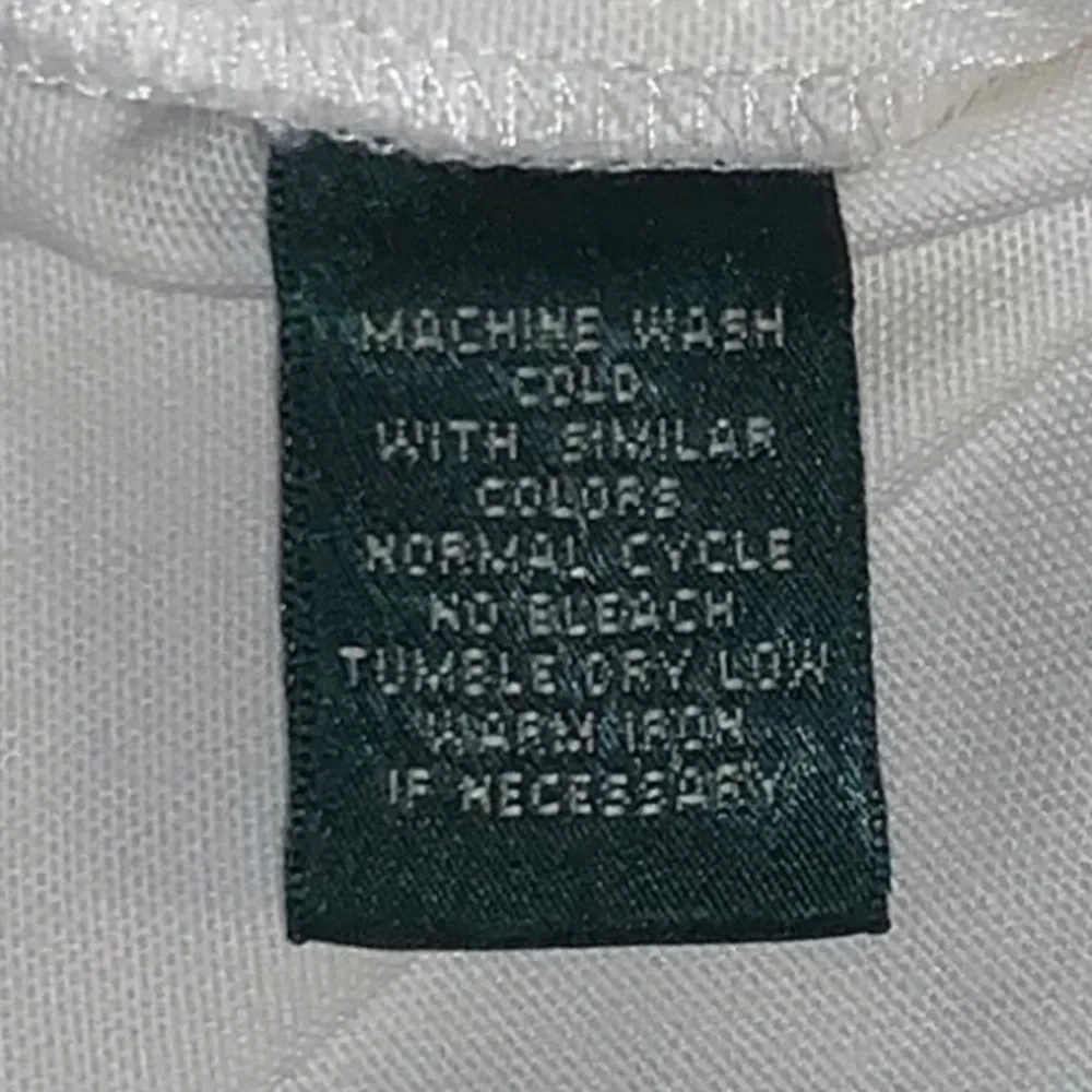 Lauren Ralph Lauren White Women's Casual Shorts with Silver Buckle